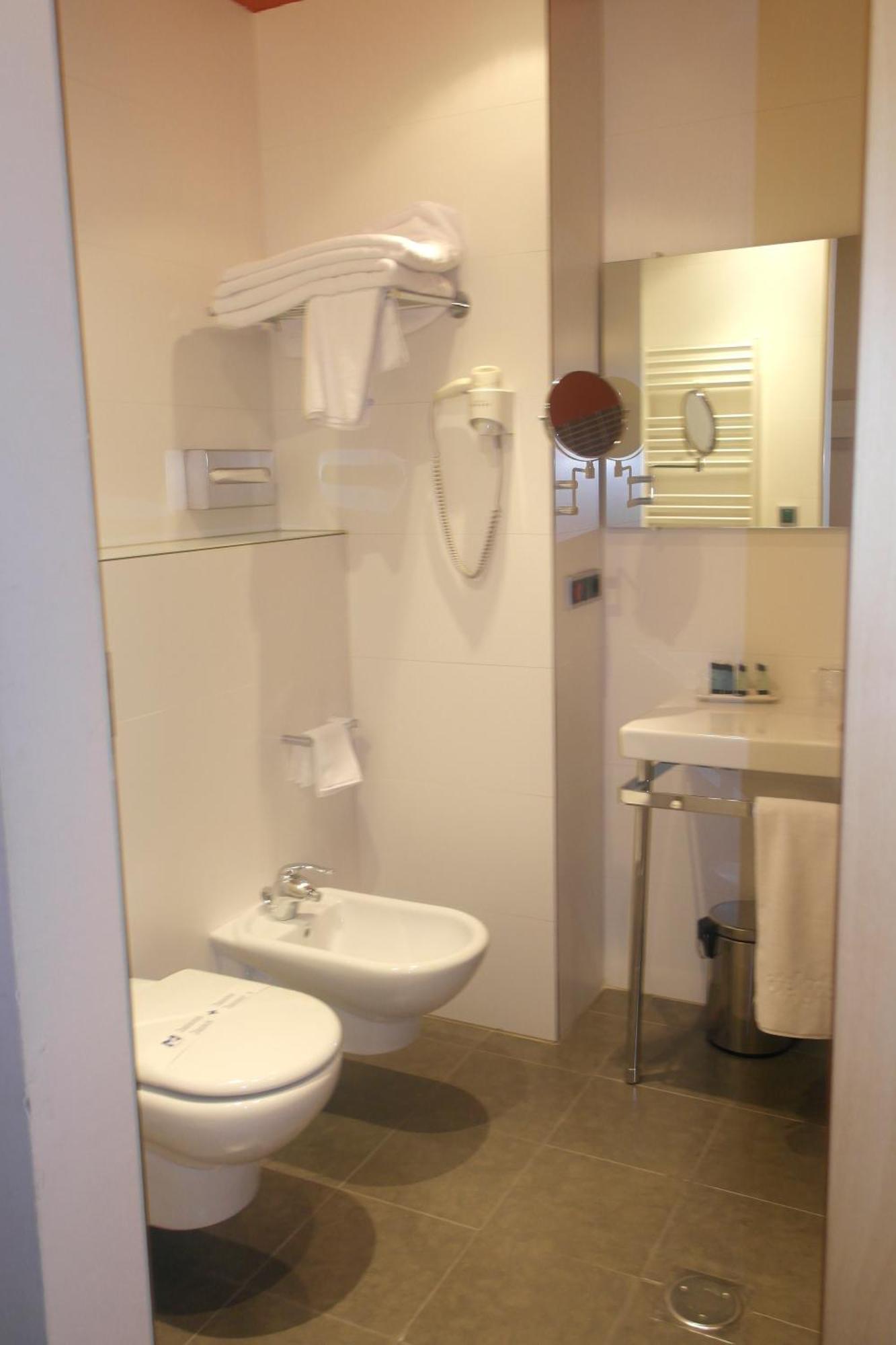 Gobeo Park Hotel Vitoria-Gasteiz Phòng bức ảnh